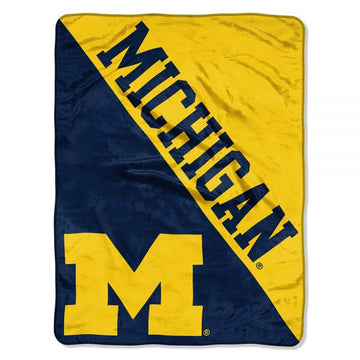 Michigan Wolverines ‘Halftone’ Micro Raschel Throw Blanket