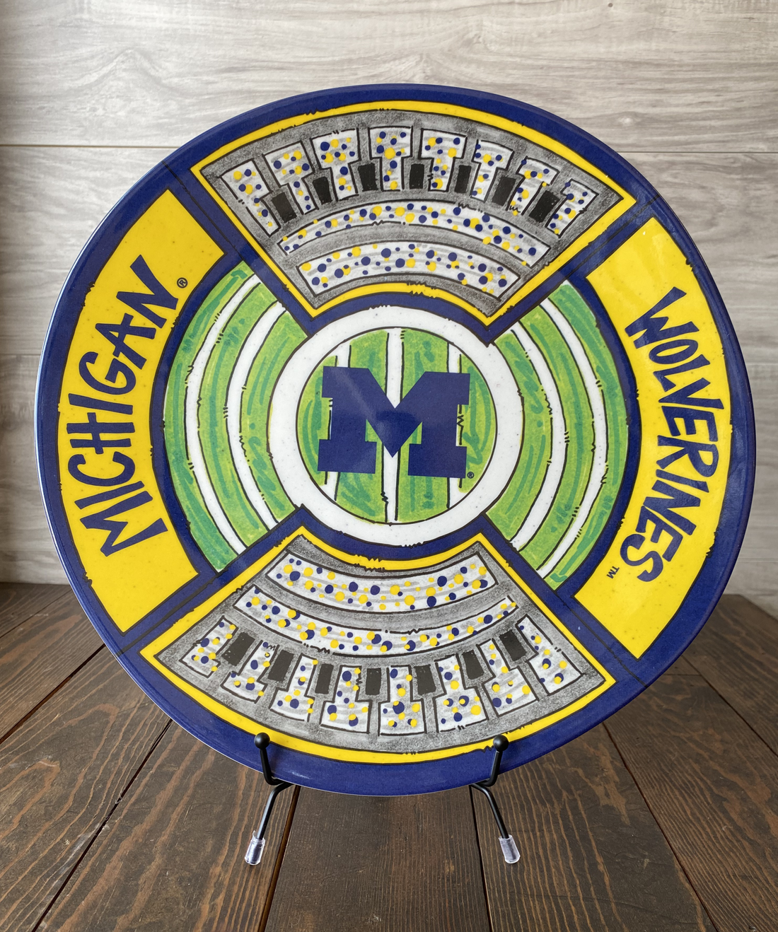 U of M Round Stadium Platter